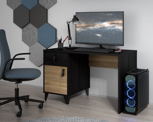 Lya rašomasis stalas