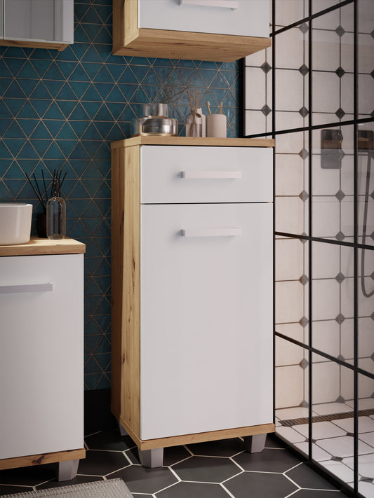 Vonios spintelė Veris (balta)