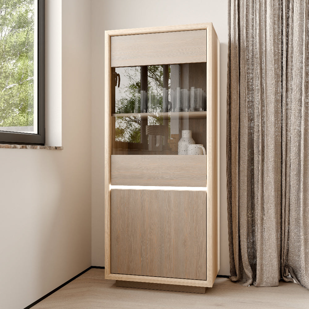 Ficar vitrina Riva Oak ir Imbiah Pine spalvos su lentynomis svetainei arba valgomajam