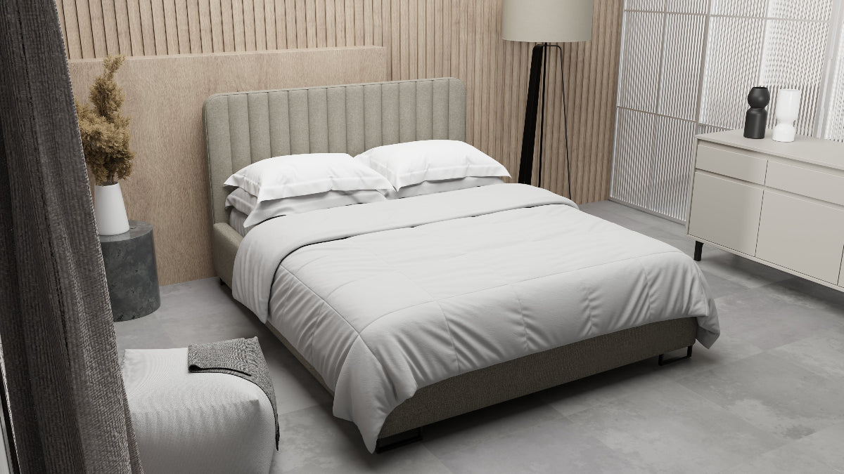 Sano lova su aukštu galvūgaliu ir patalynes dėže