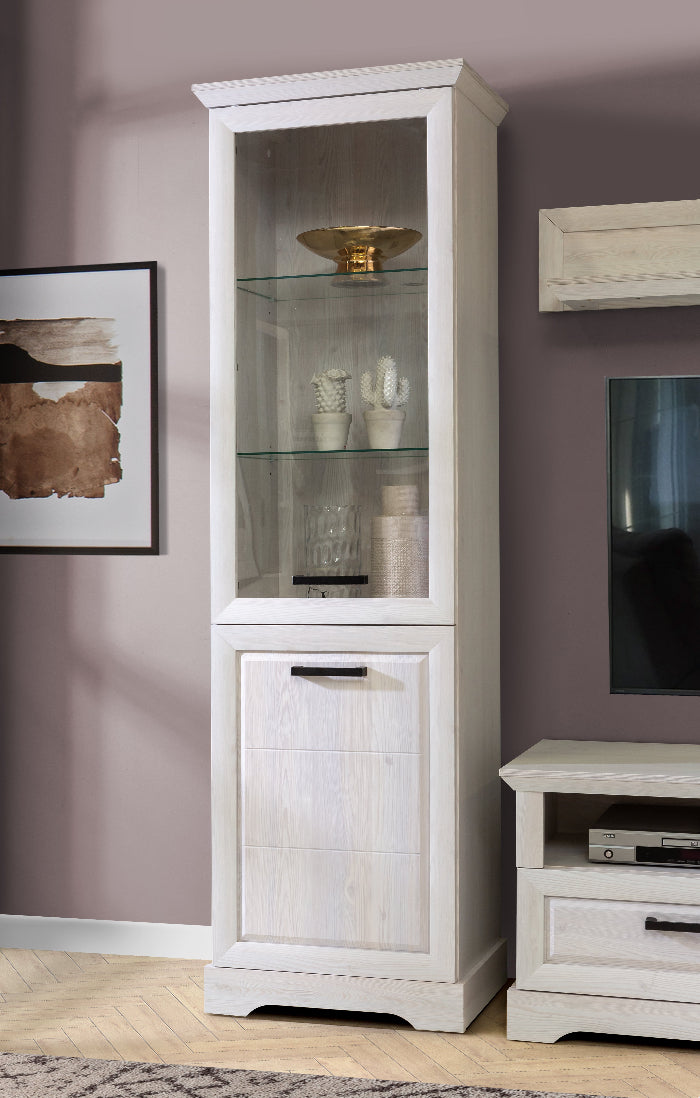 vitrinos baldas Cortella su stiklo durelėmis
